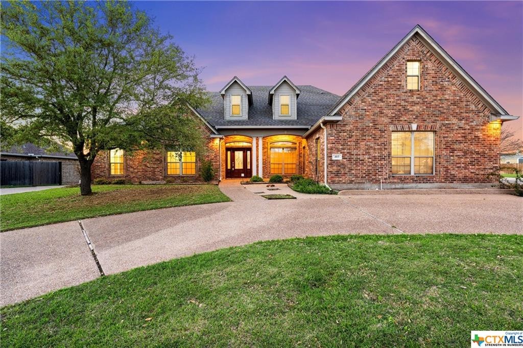 1. 403 S Cedar Ridge Circle