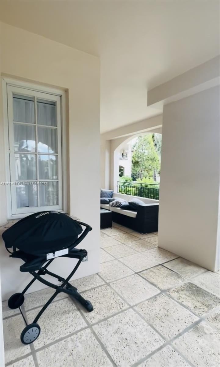 22. 19217 Fisher Island Dr