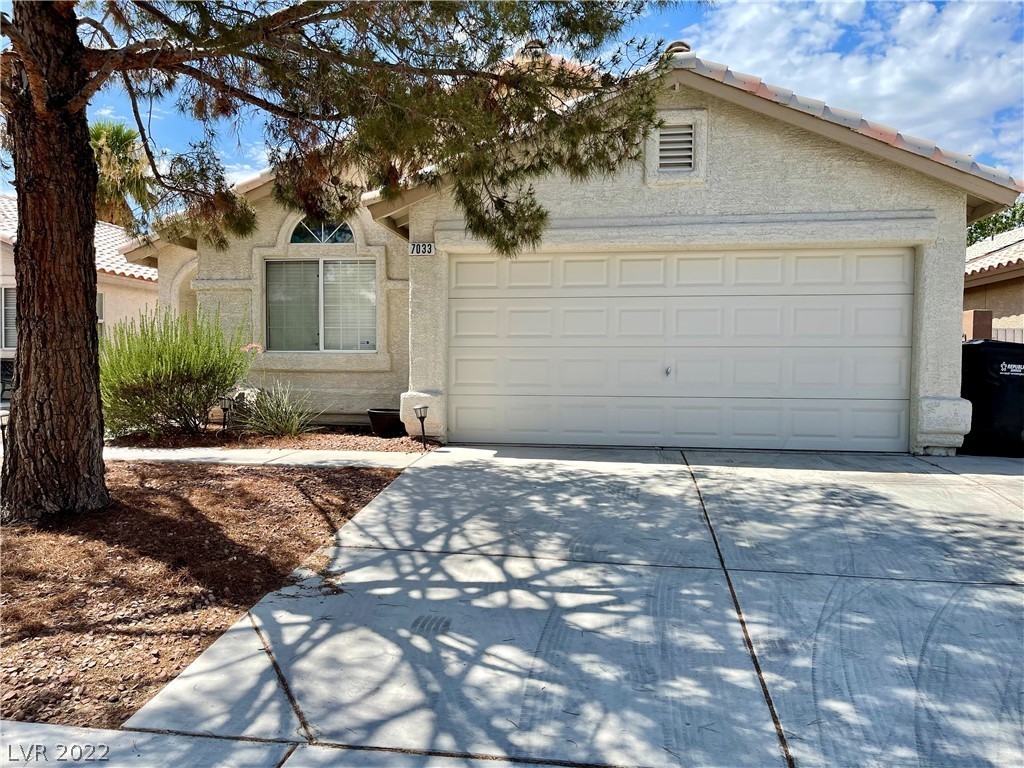 3. 7033 Desert Clover Court