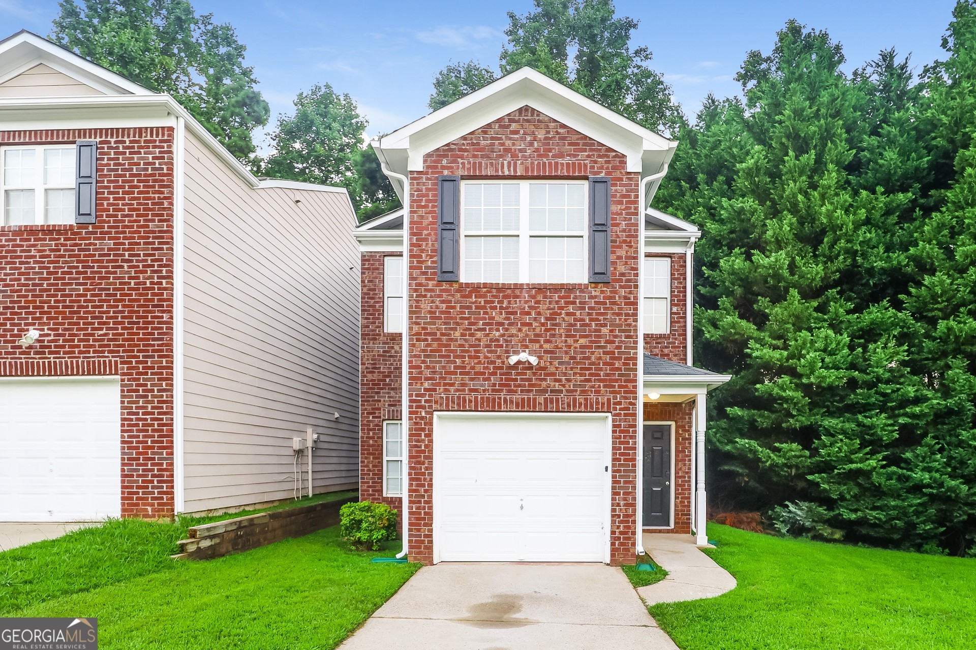 1. 2823 Windsor Forrest Court