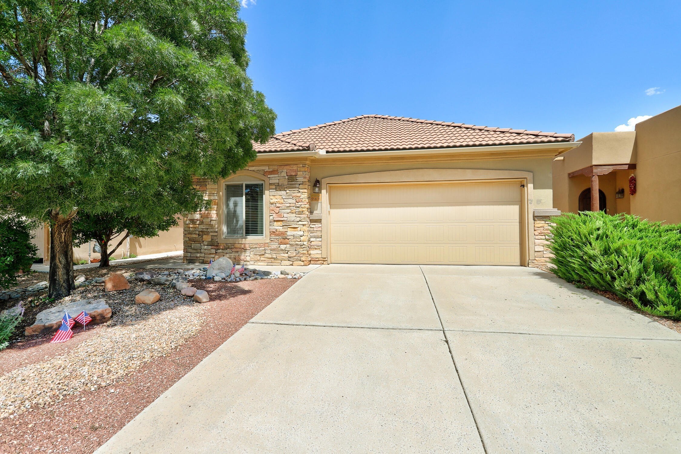 1. 944 Desert Willow Court