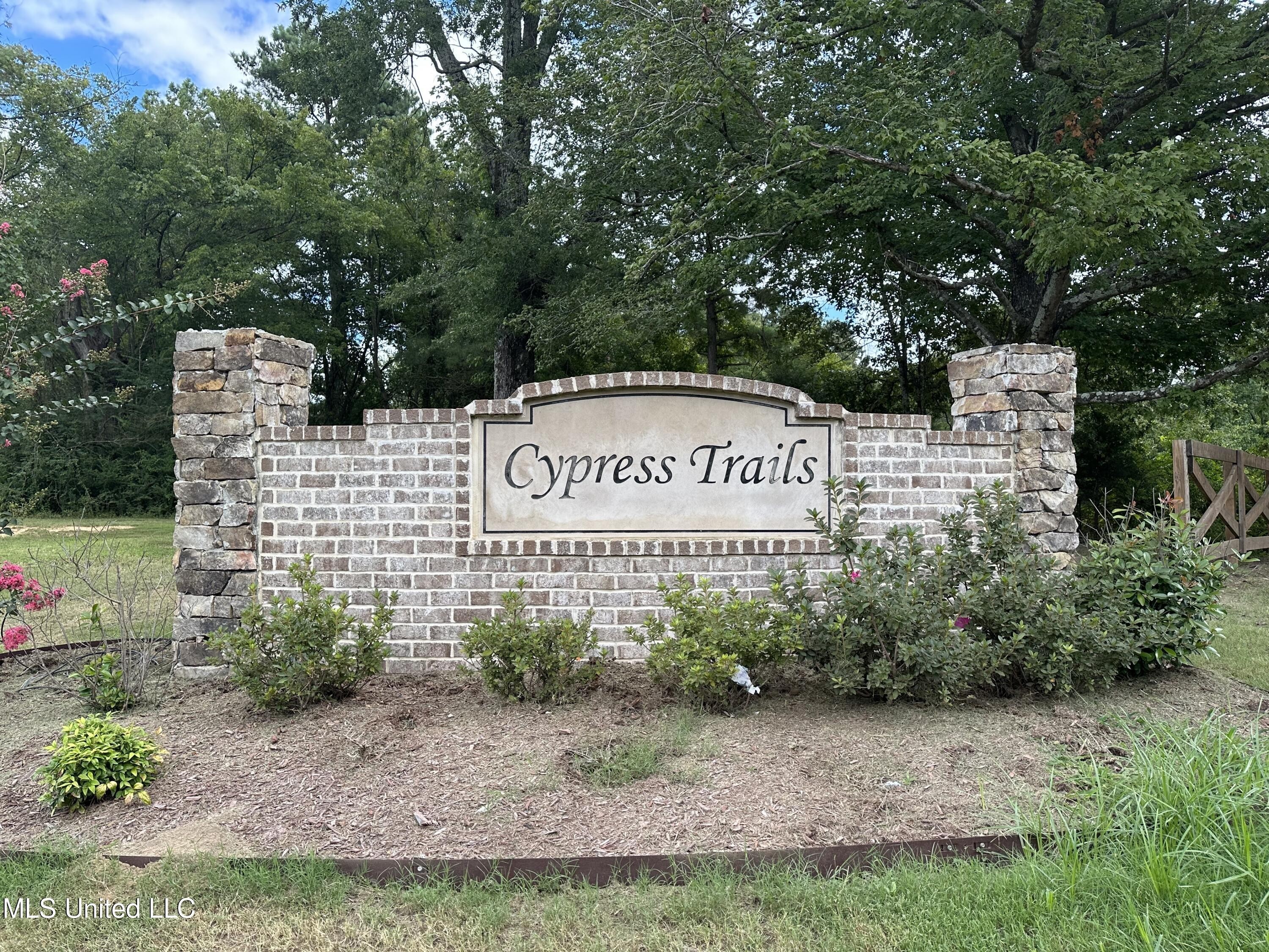1. 3162 S Cypress Lakes S Drive