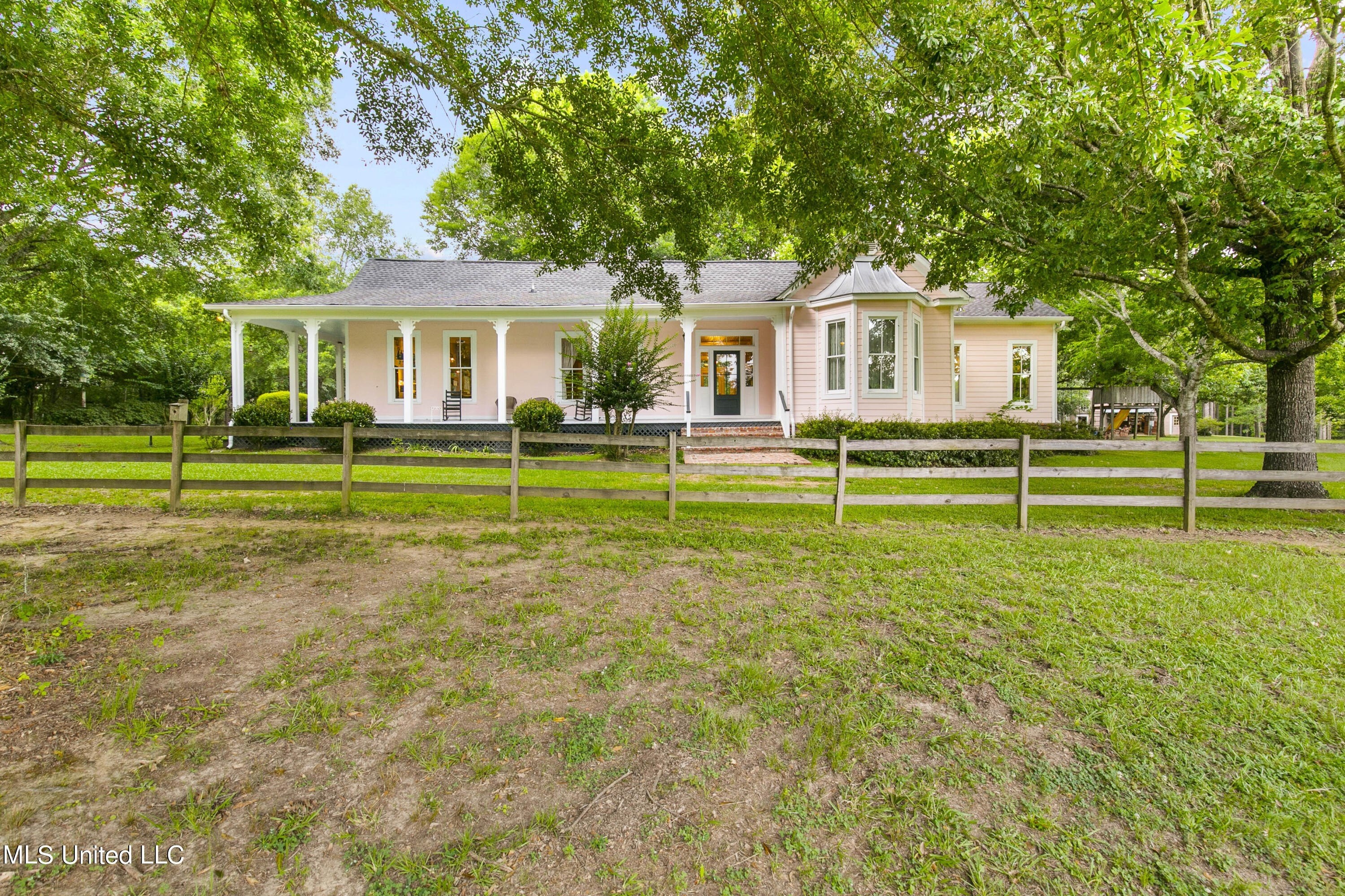 1. 324 Gluckstadt Road