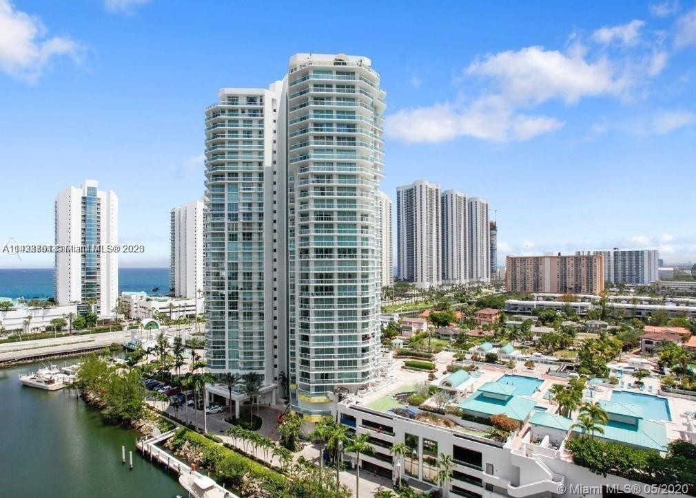 27. 250 Sunny Isles Blvd