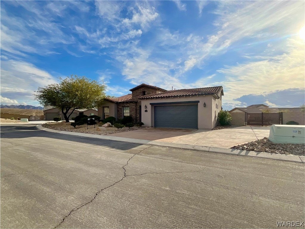 1. 3130 Fort Mojave Drive