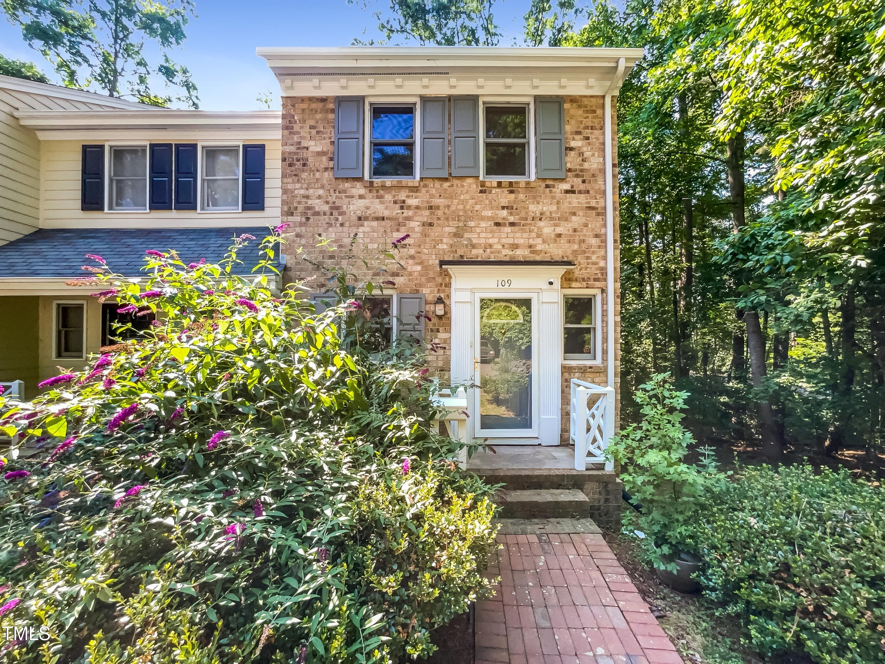 1. 109 Briarcreek Court