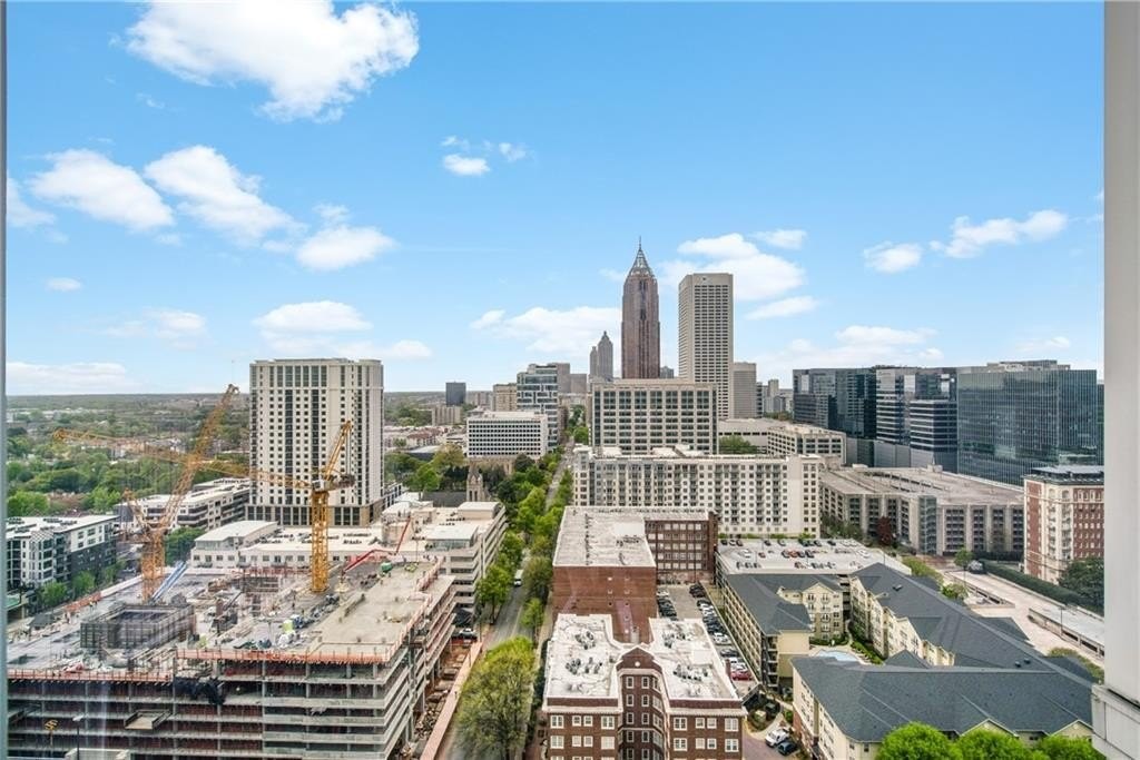 44. 860 Peachtree Street NE