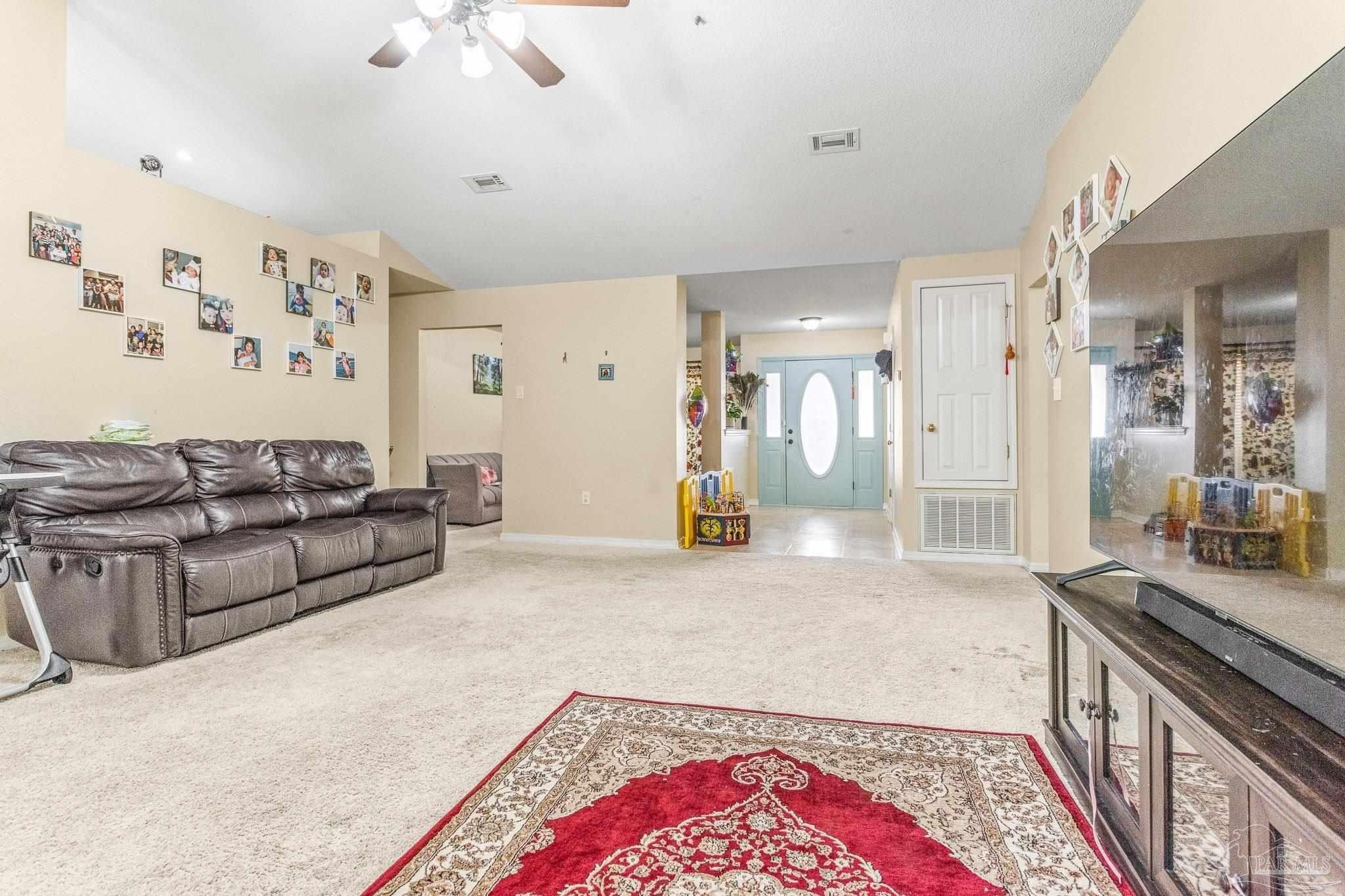 3. 1381 Connemara Cir