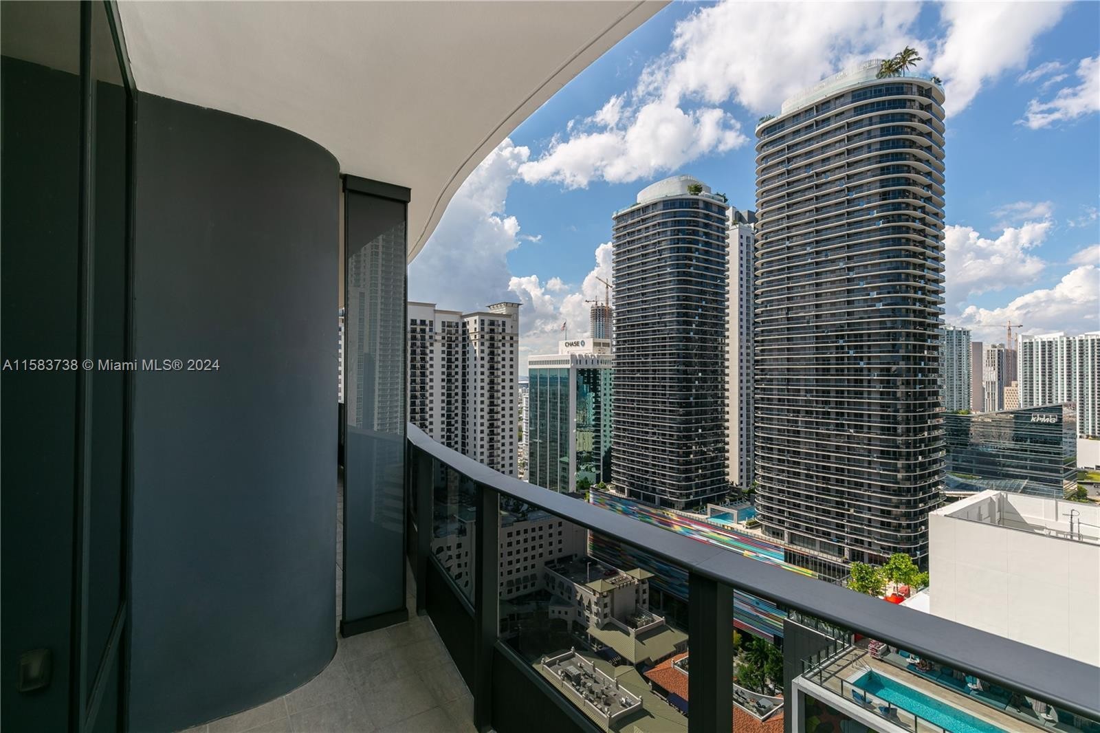 27. 1000 NE Brickell Plz