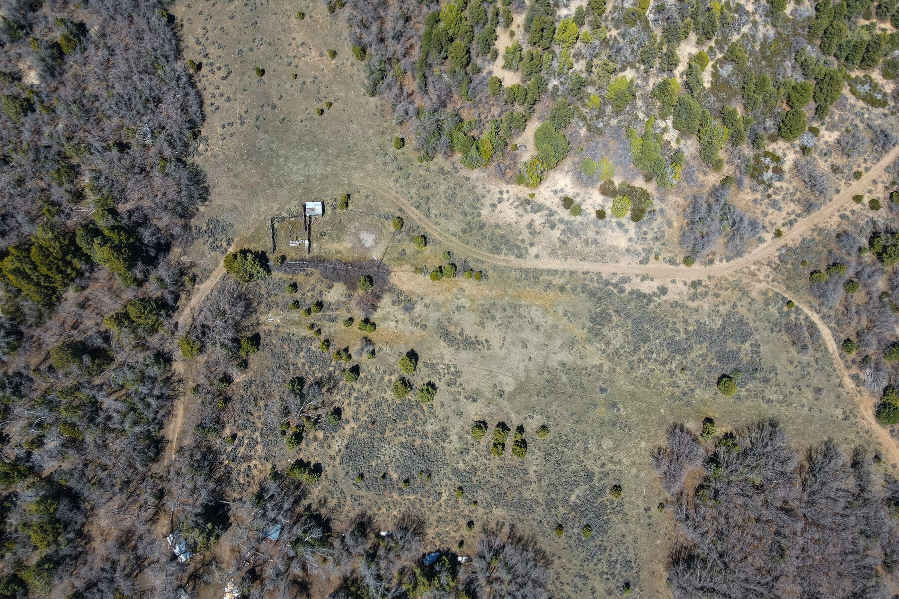 33. 829.15 Acres East Of Zion