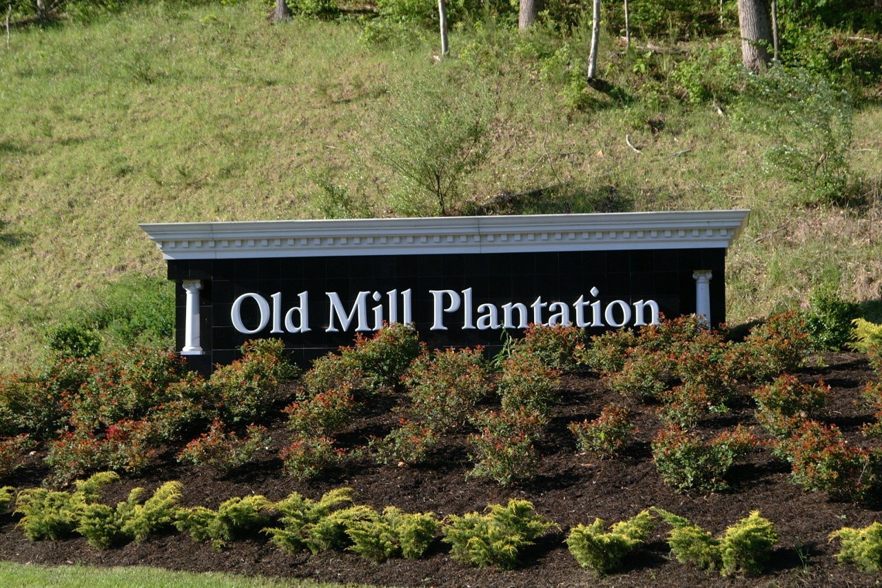 1. 7442 Old Mill Plantation Dr