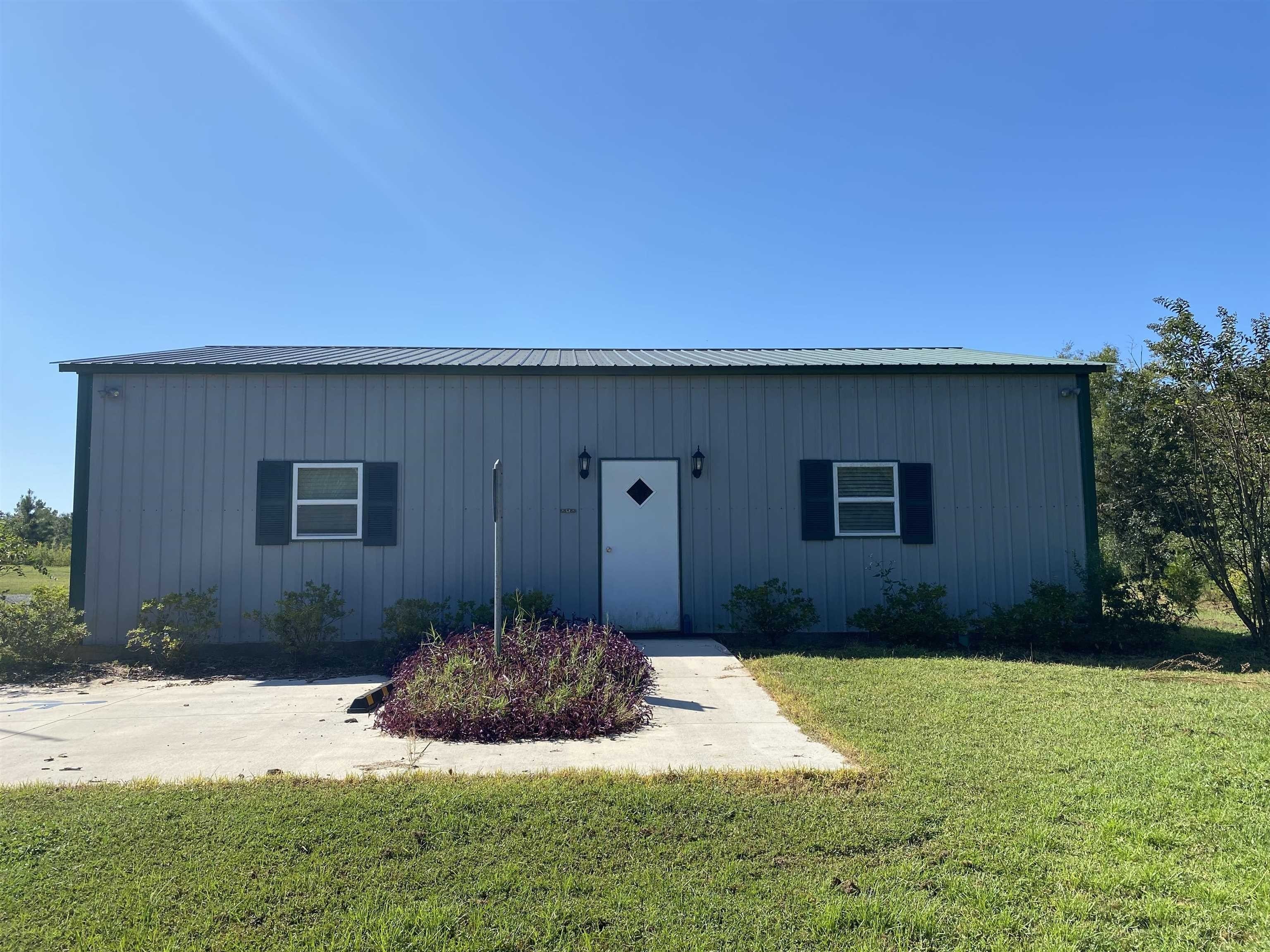 1. 487 Industrial Park Drive