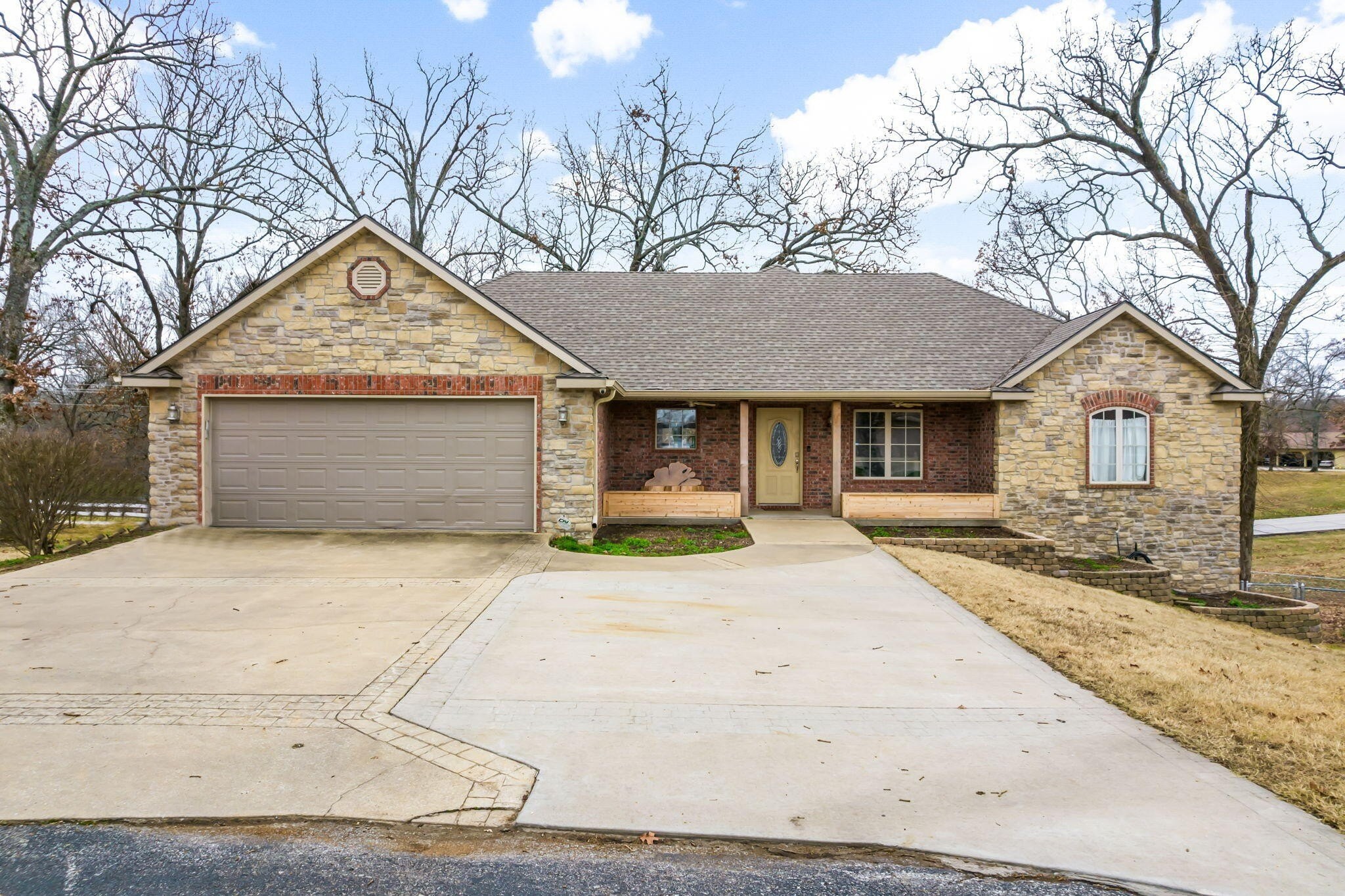 3. 2850 Harber Oaks Loop