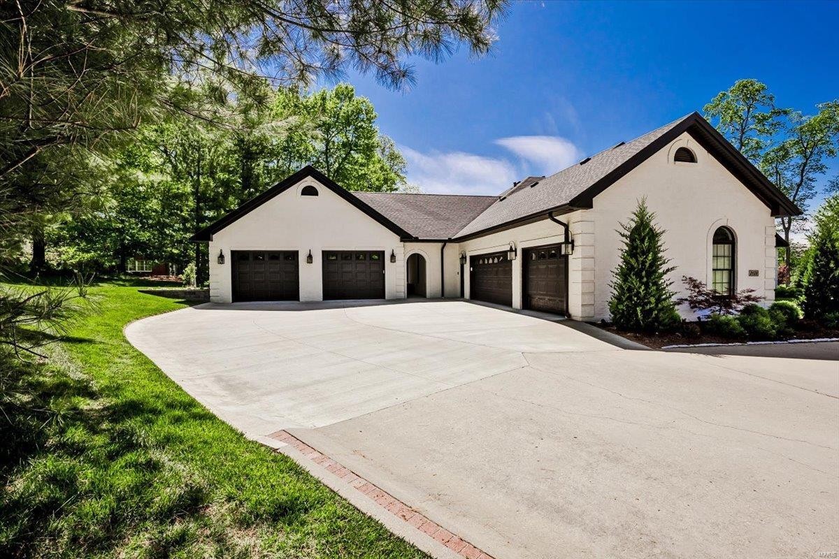 5. 2128 Wood Hollow Court