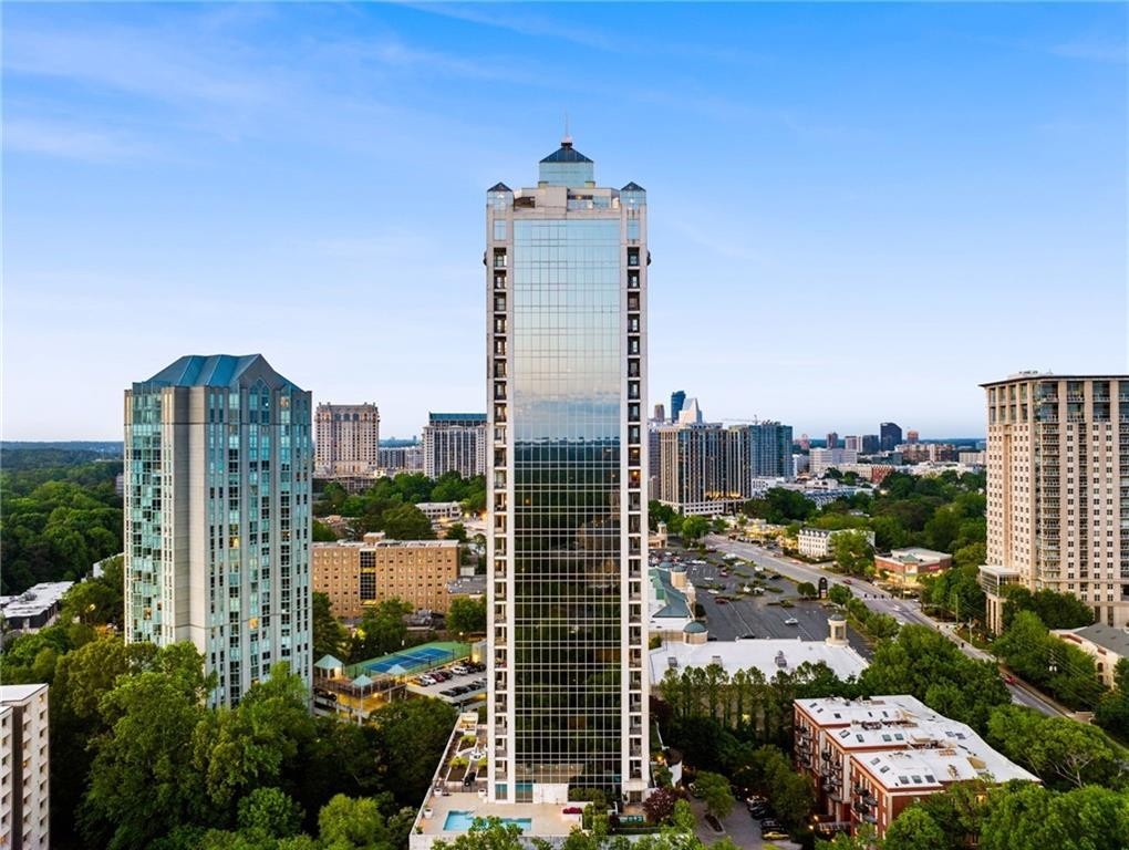 1. 2828 Peachtree Road NW