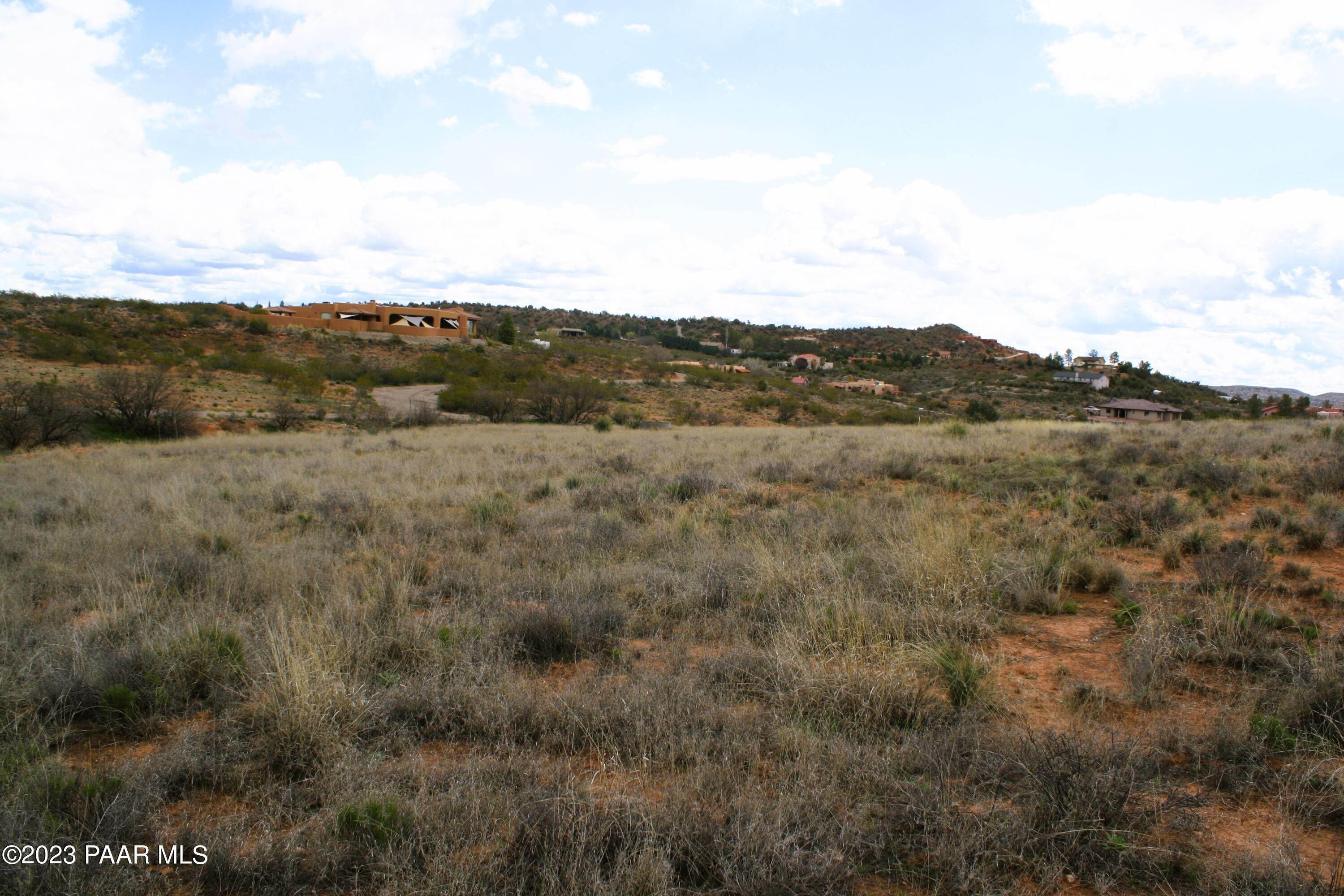 2. 00 S Singing Spur Trail