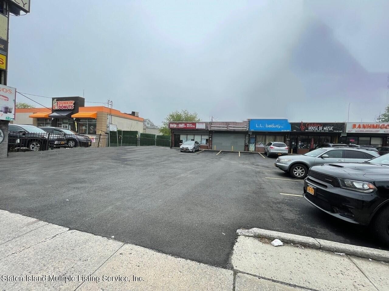 1. 4012 Hylan Boulevard