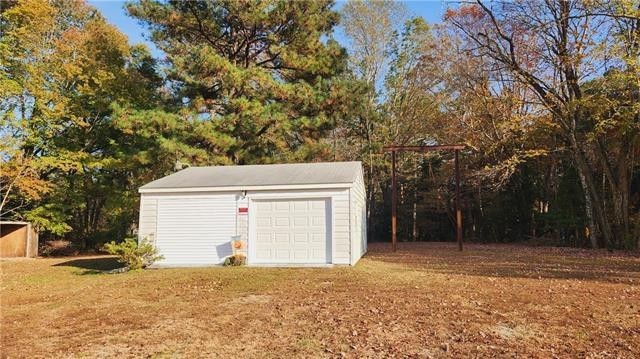 2. 3883 Pinetta Road