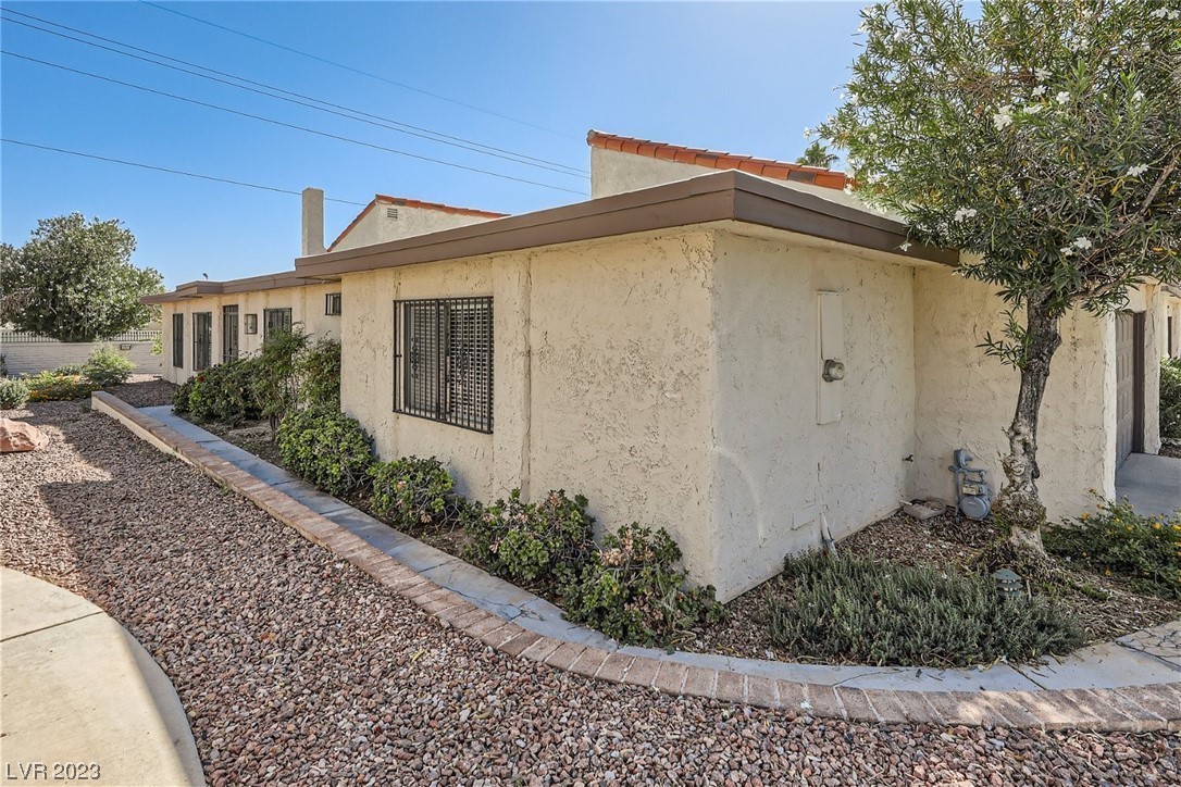 3. 3182 Pradera Circle