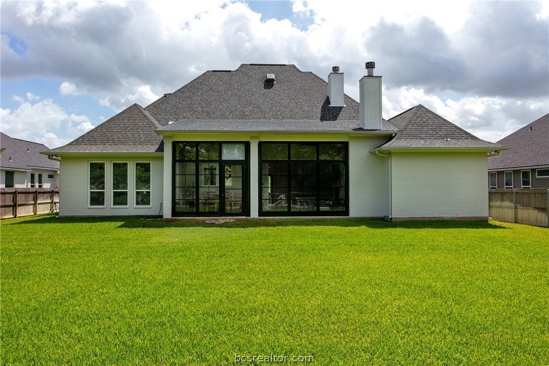 31. 1907 Spanish Moss Drive