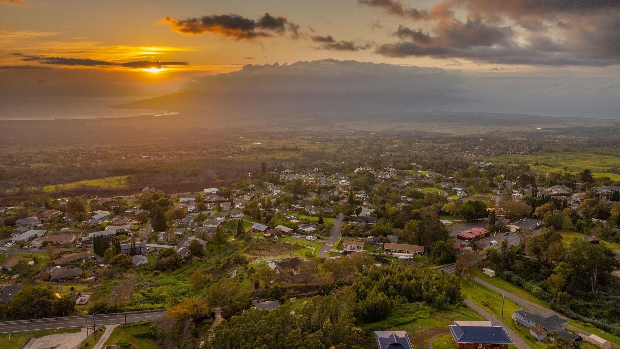 1. 1 Haleakala Hwy