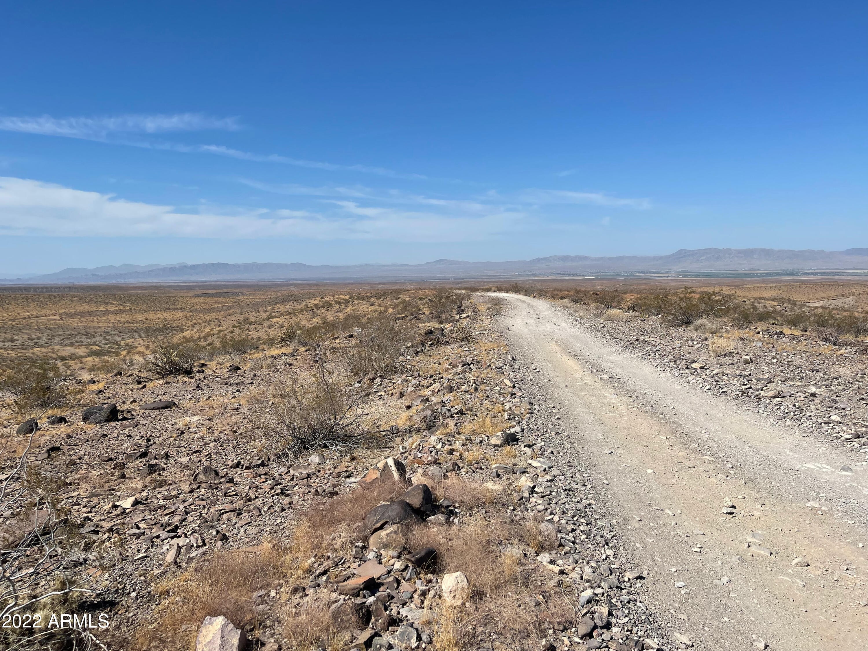 4. 000 282 Acres Mohave Milltown Trail
