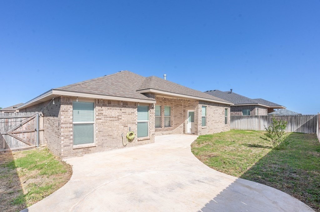 31. 6908 Lone Star Lane