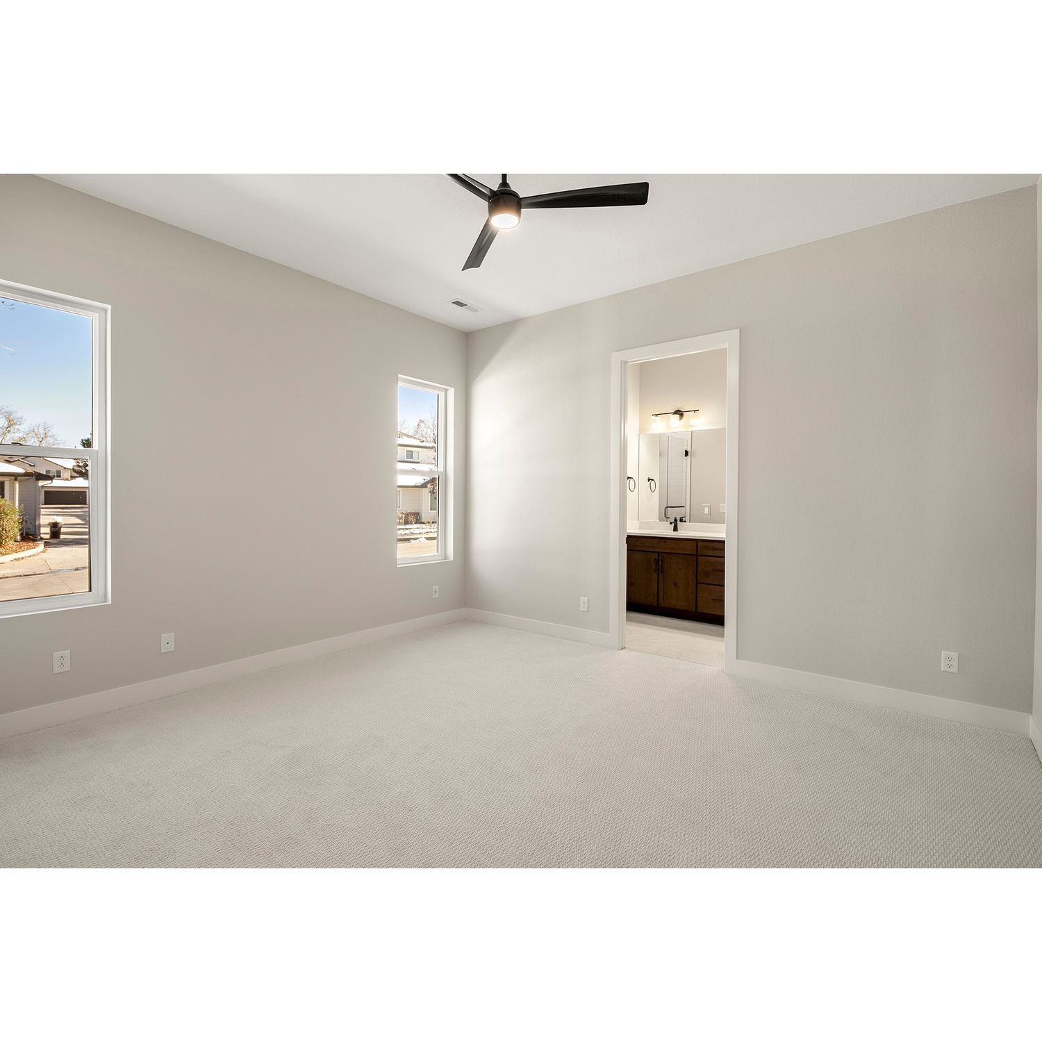 27. 888 S Valentia Street Unit #104, Bldg 19, Denver, Co 80247