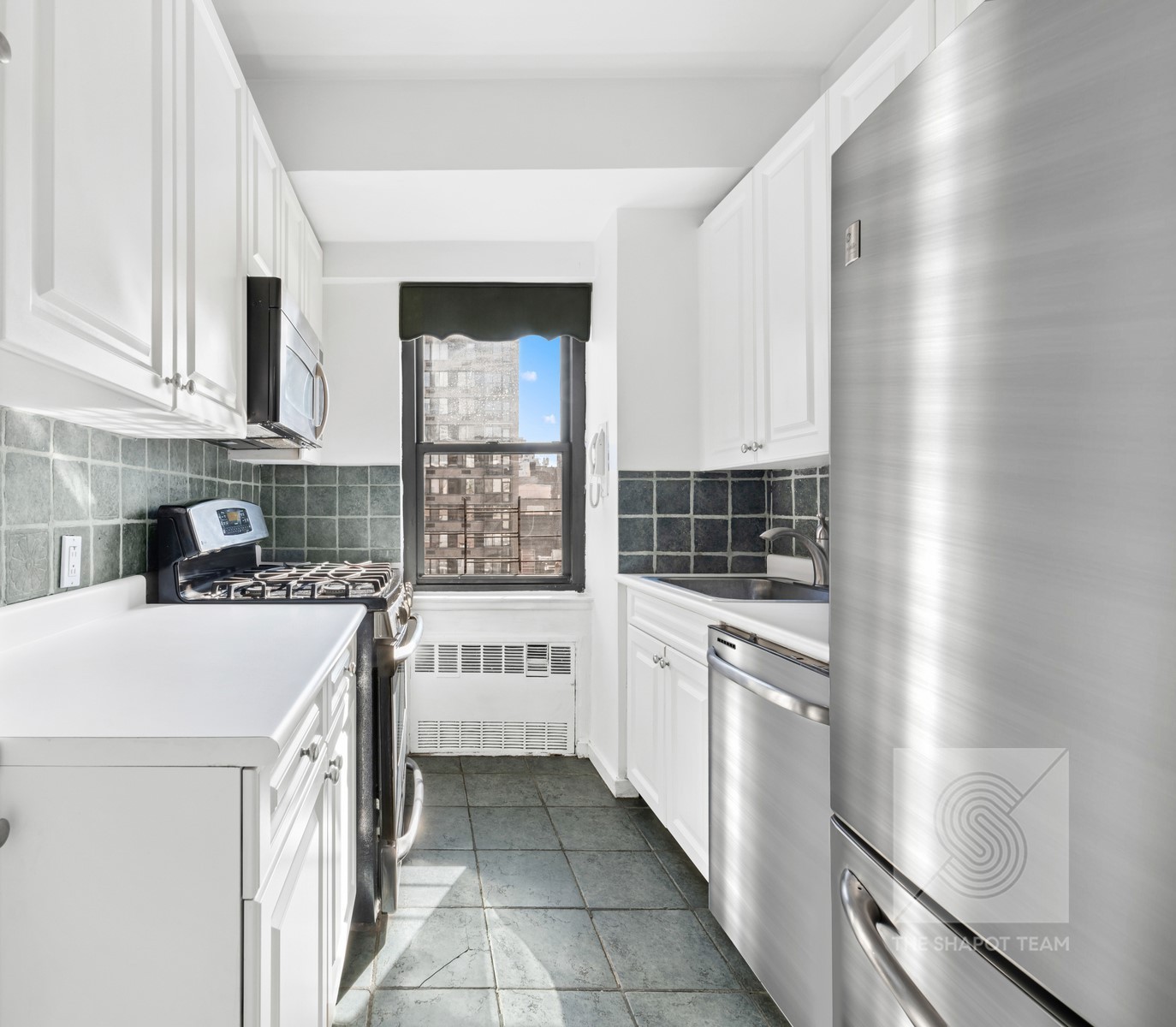 2. 405 East 63rd Street