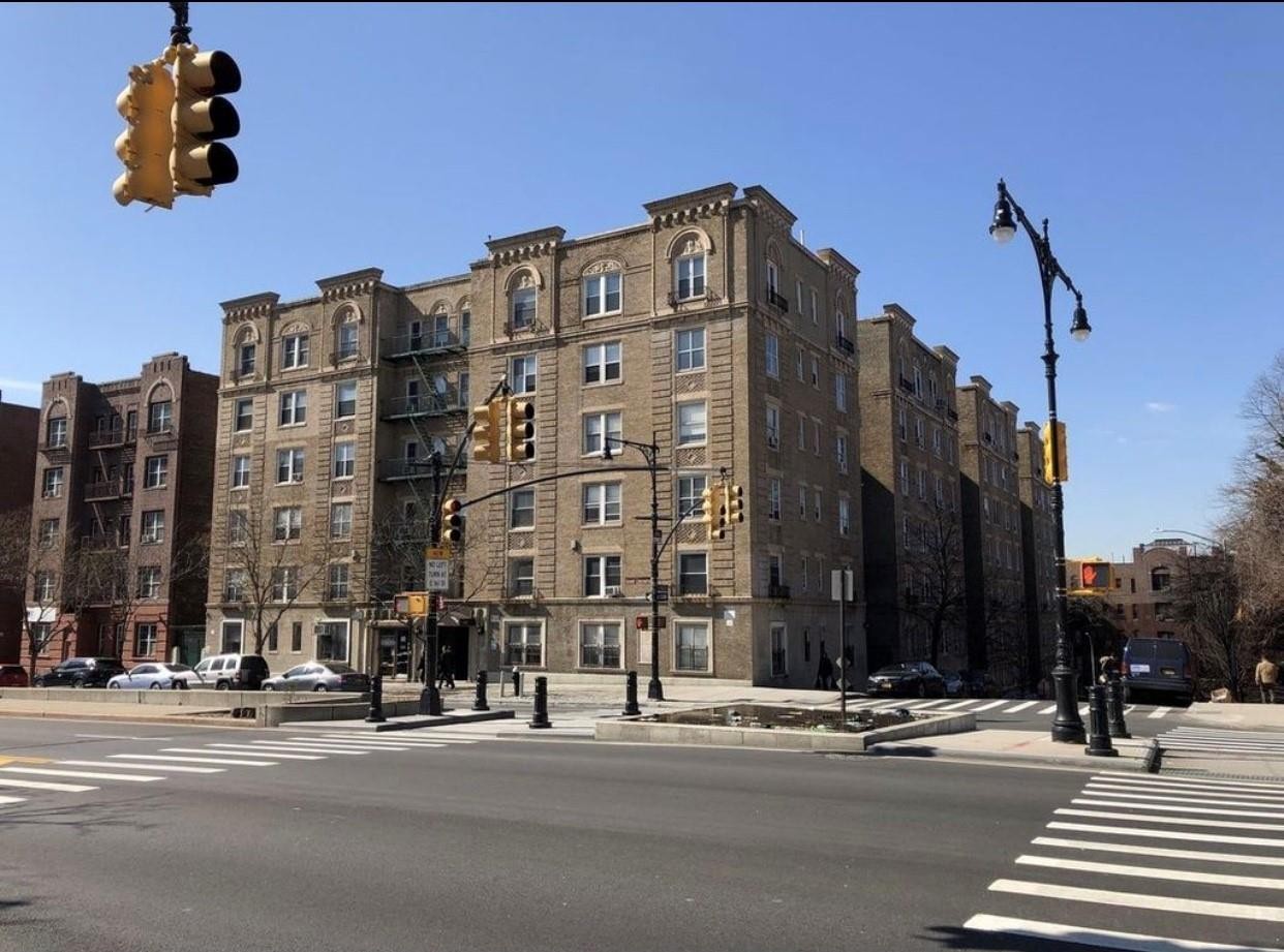 4. 1075 Grand Concourse