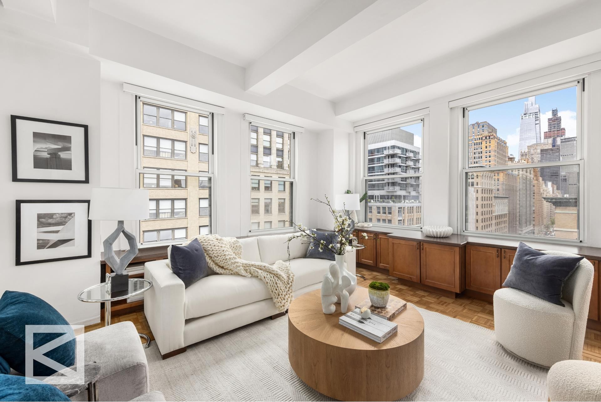 2. 425 Park Avenue South