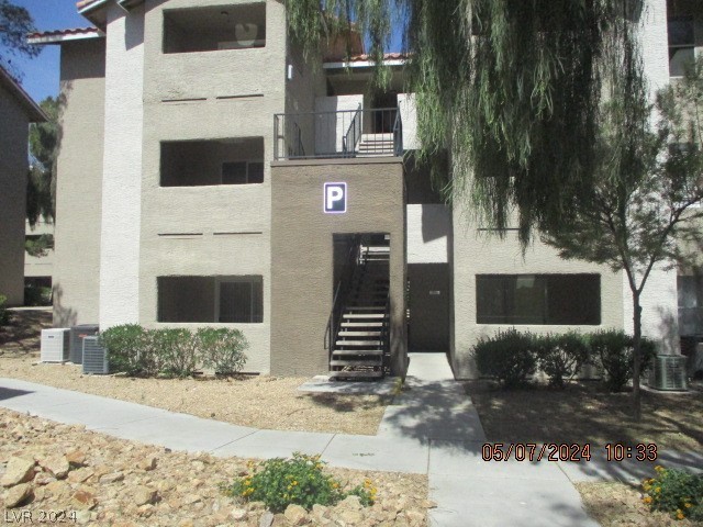 1. 4200 S Valley View Boulevard