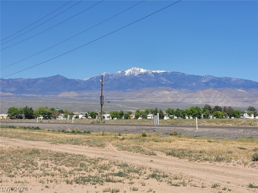 1. 1590 W Nevada Highway 372