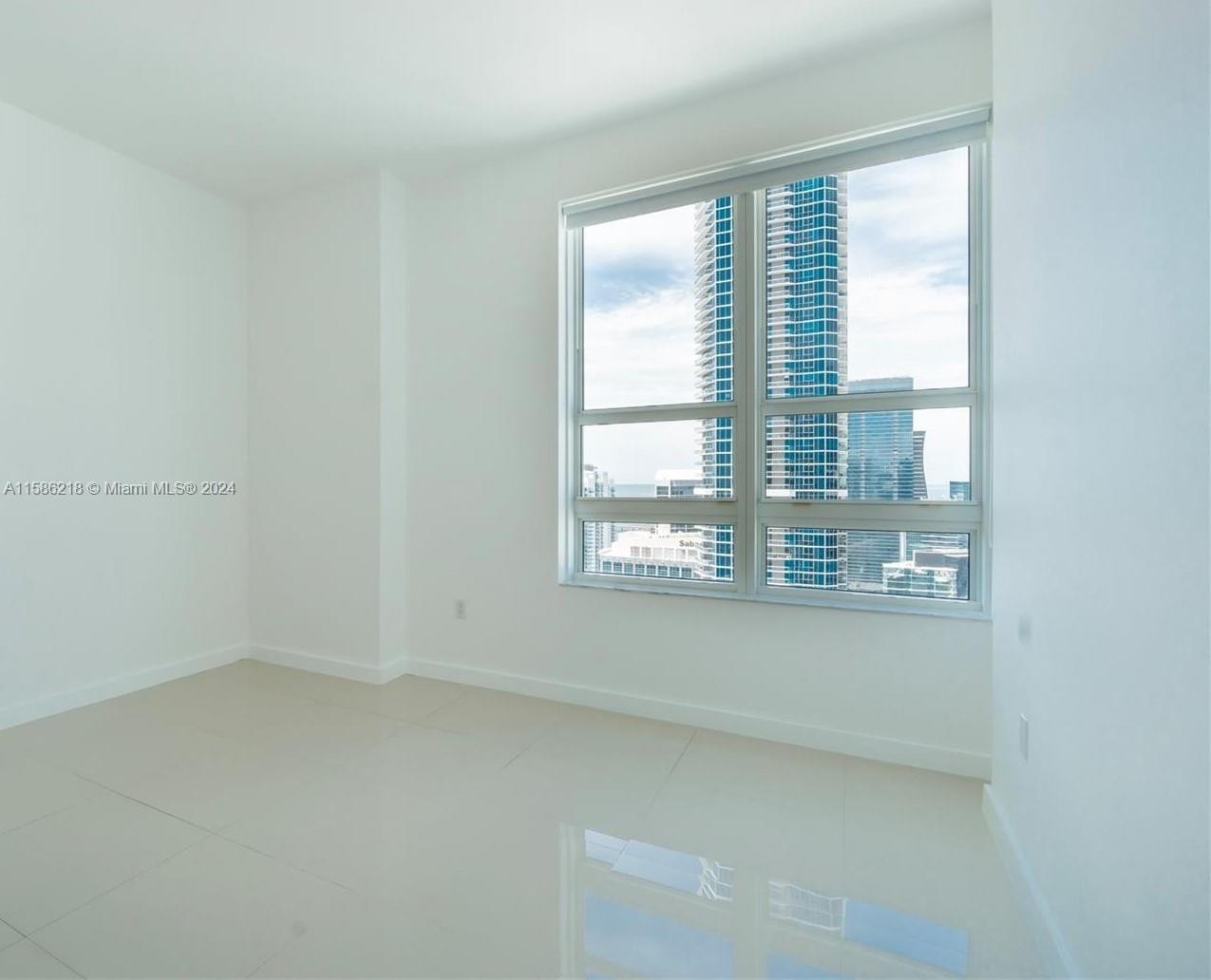 19. 950 Brickell Bay Dr