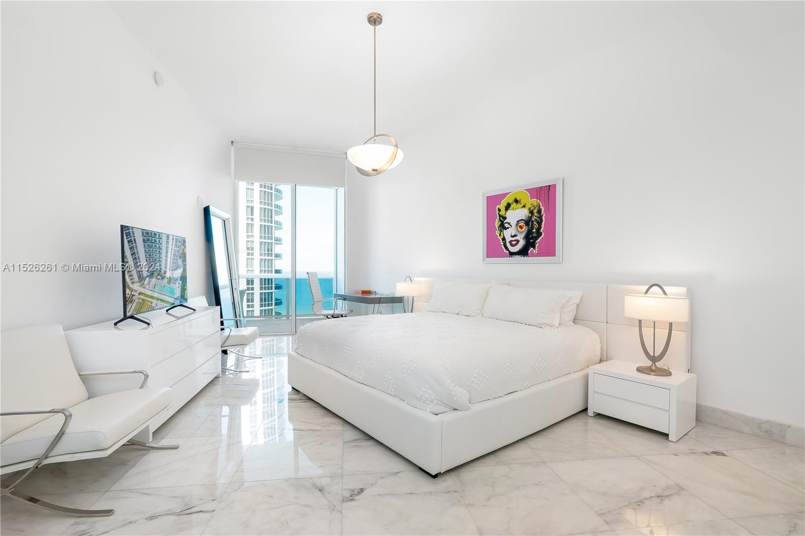 25. 15901 Collins Ave (Avail 5/1-11/15)