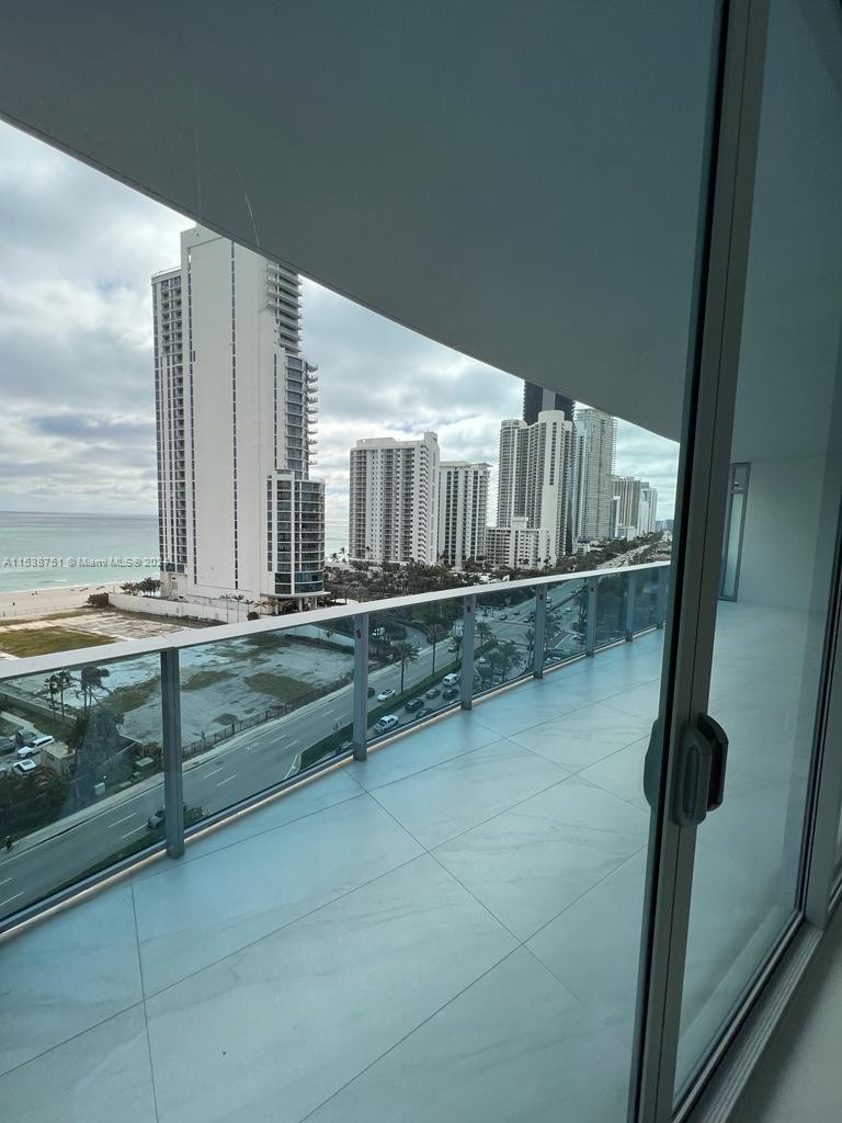 22. 17550 Collins Ave