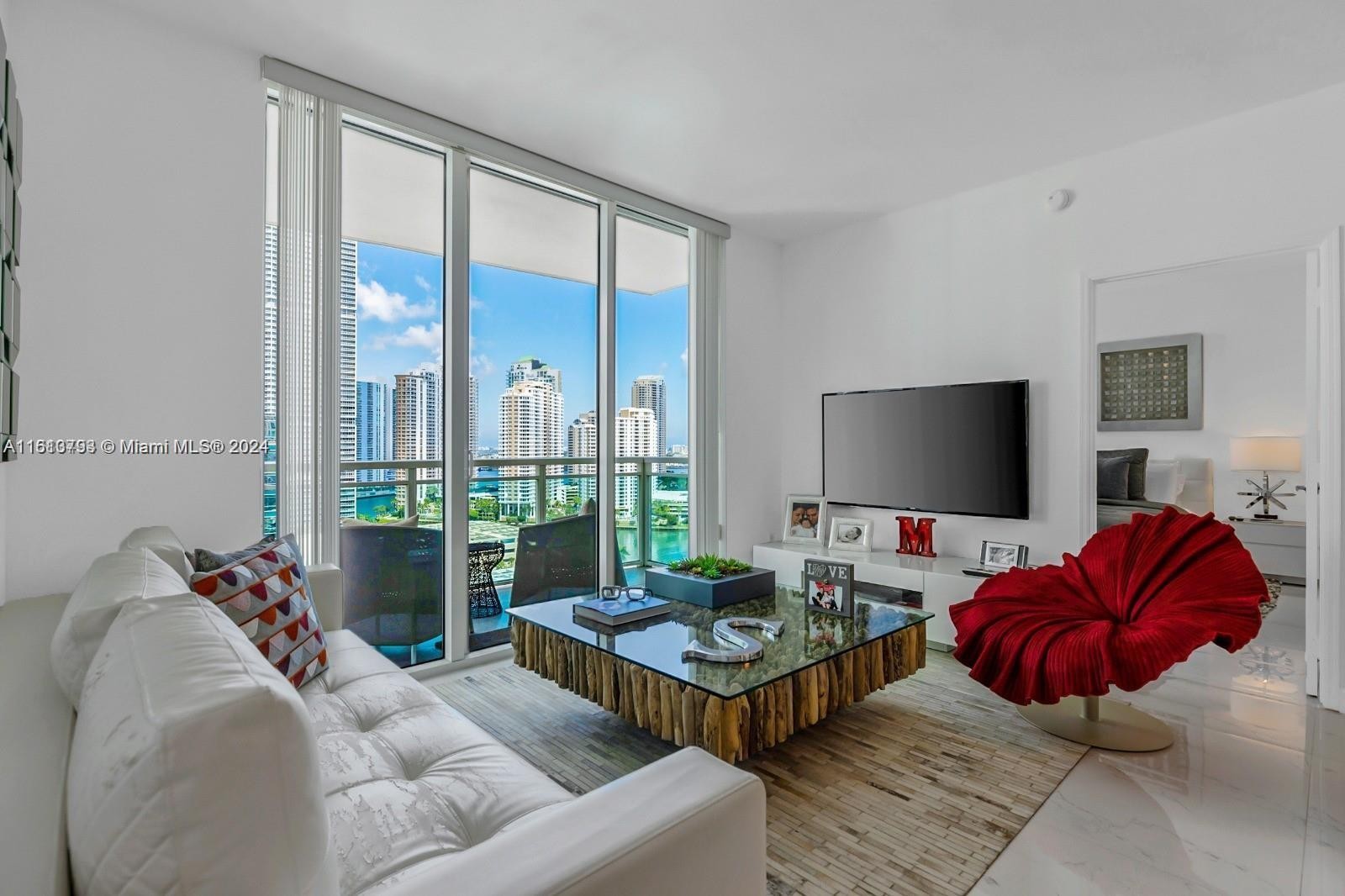 22. 950 Brickell Bay Dr