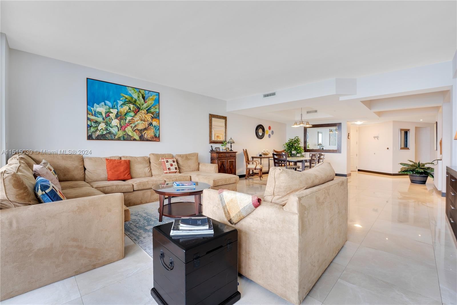 25. 848 Brickell Key Dr