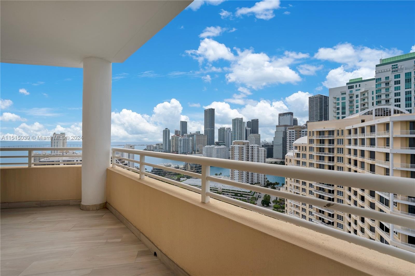 48. 848 Brickell Key Dr