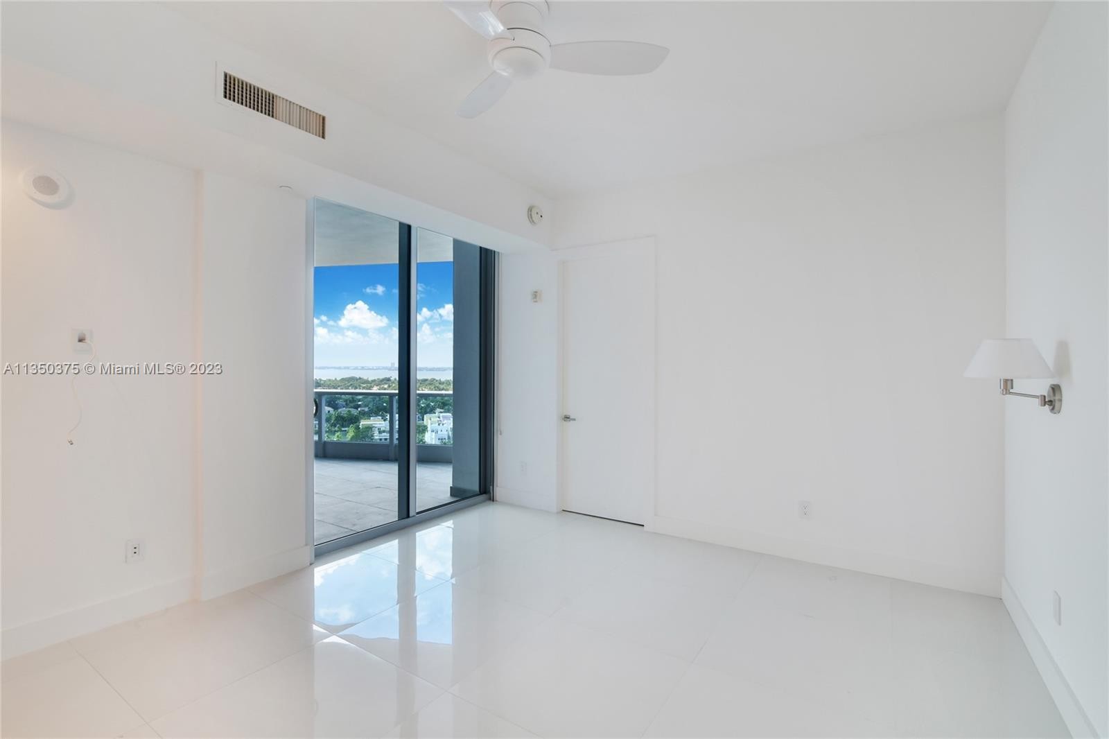 11. 5959 Collins Ave