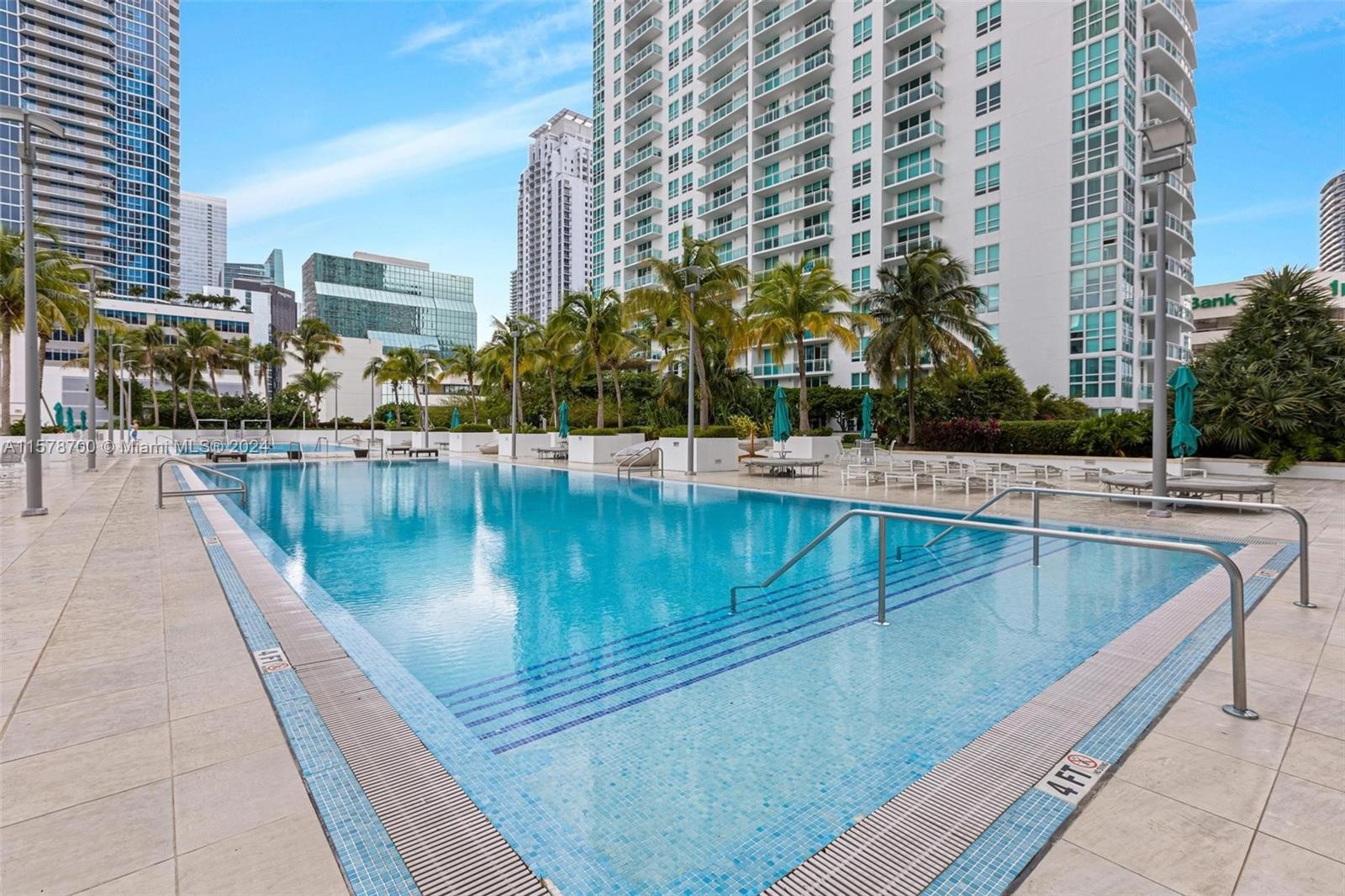 22. 950 Brickell Bay Dr