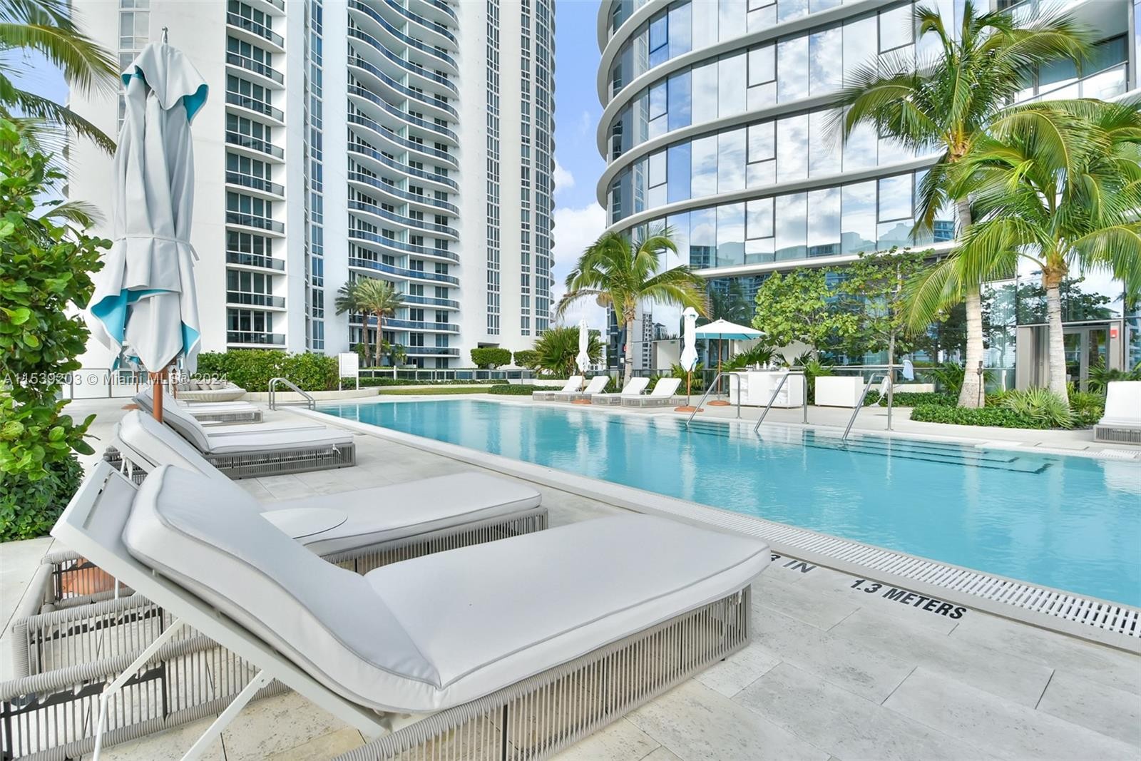 11. 15701 Collins Ave