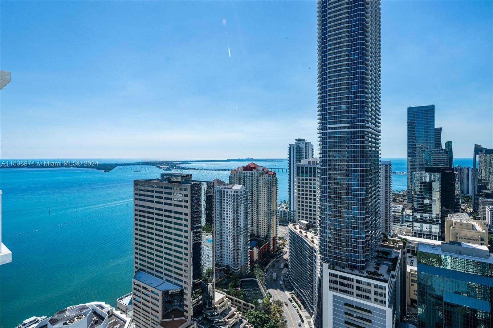 0. 950 Brickell Bay Dr