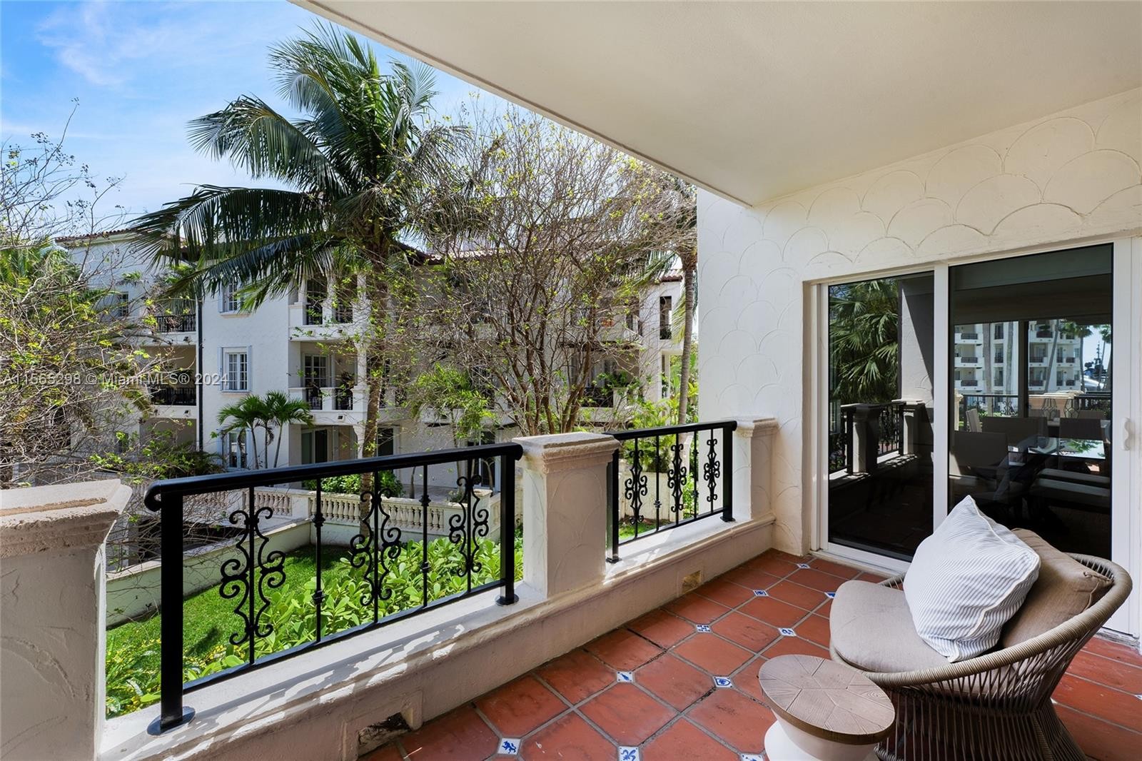 35. 2221 Fisher Island Dr