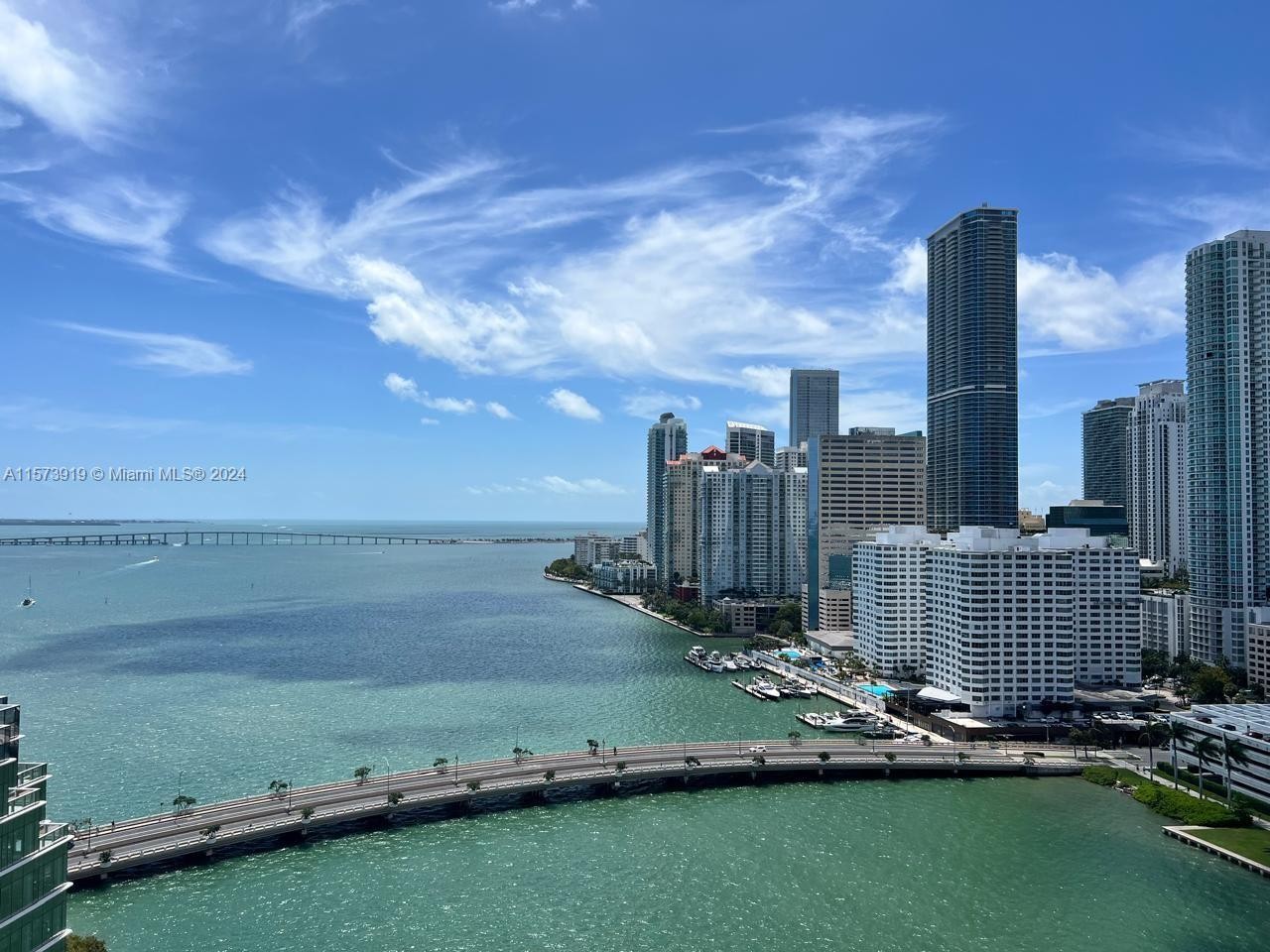 10. 701 Brickell Key Blvd