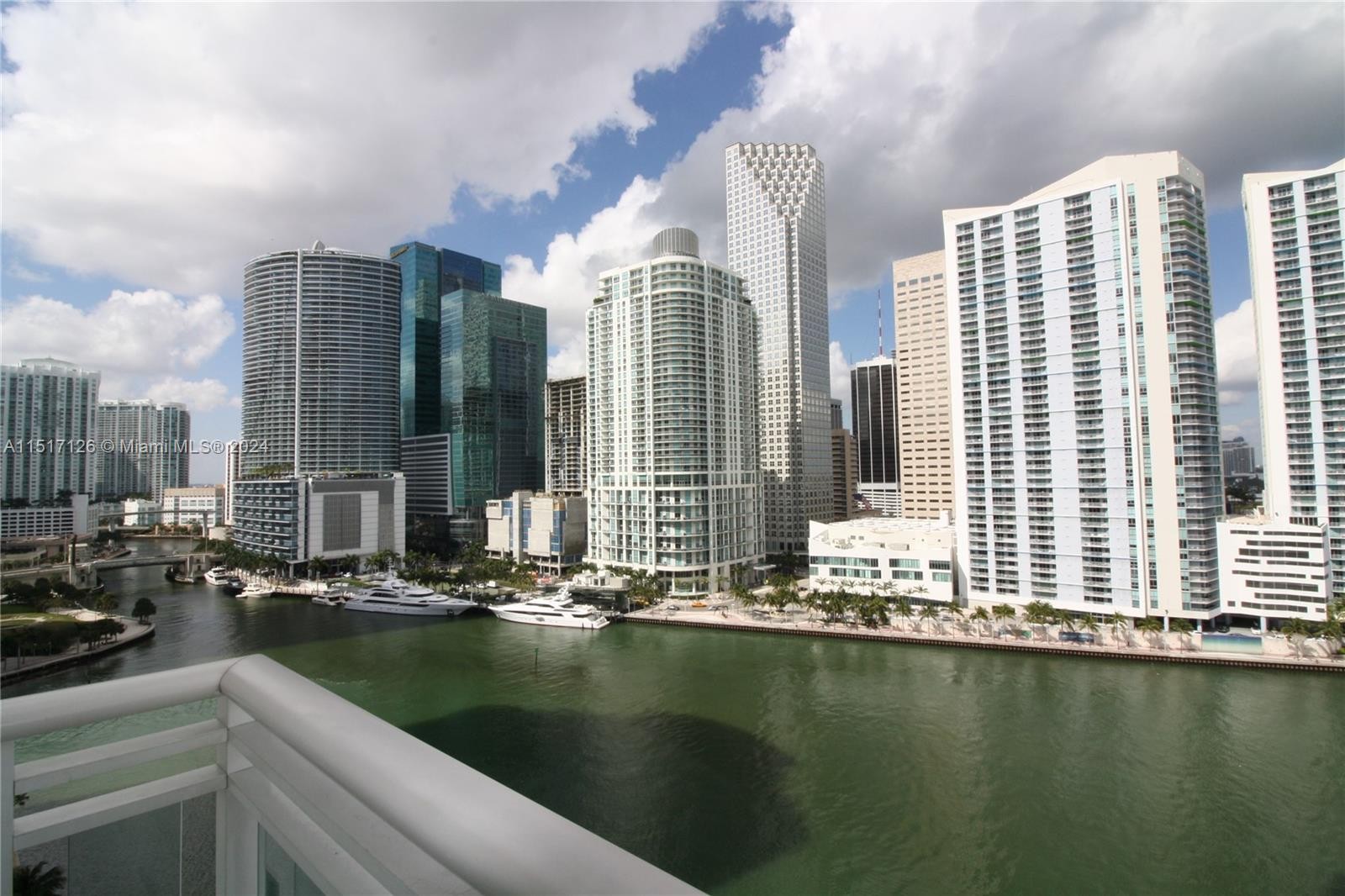 4. 900 Brickell Key Blvd