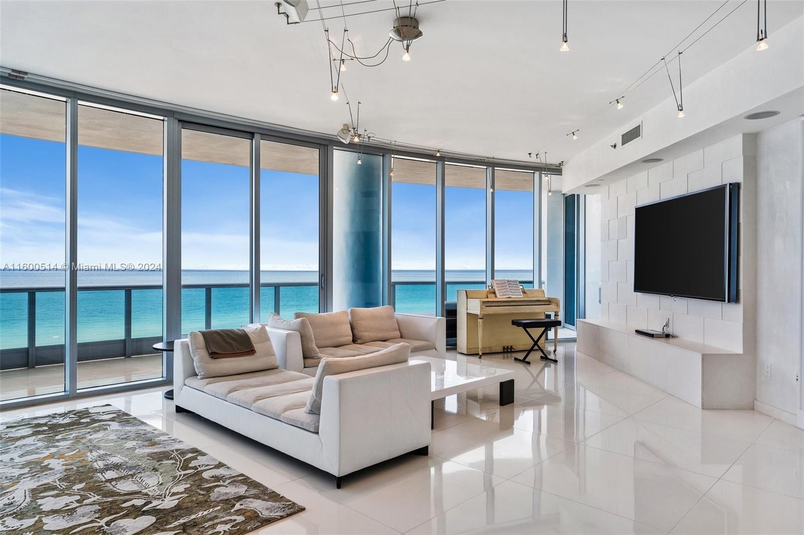 4. 5959 Collins Ave