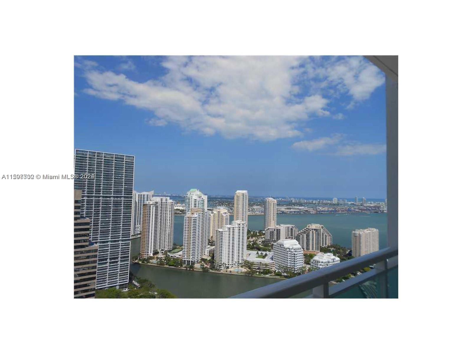 0. 950 Brickell Bay Dr