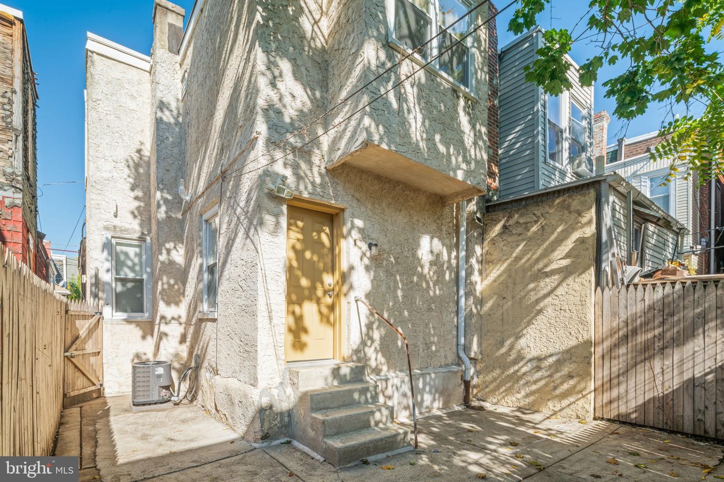 12. 4910 Pentridge St