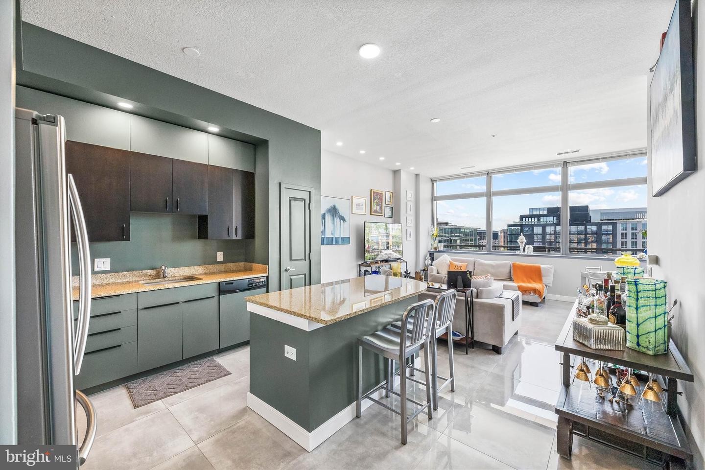 4. 475 K St NW 